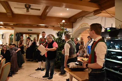 Christbaumversteigerung Bild 13